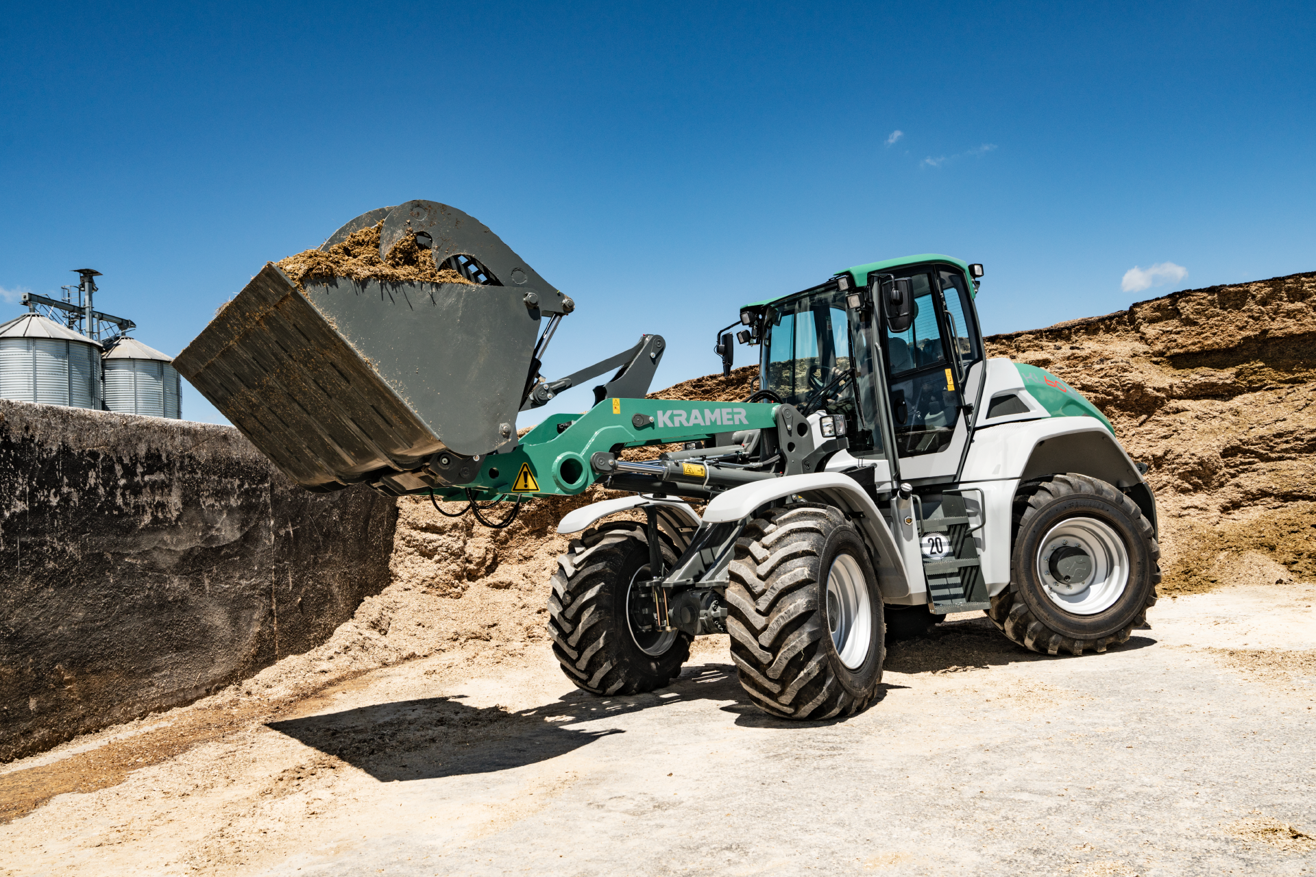 The Kramer wheel loader KL60.8 while working in agriculture.