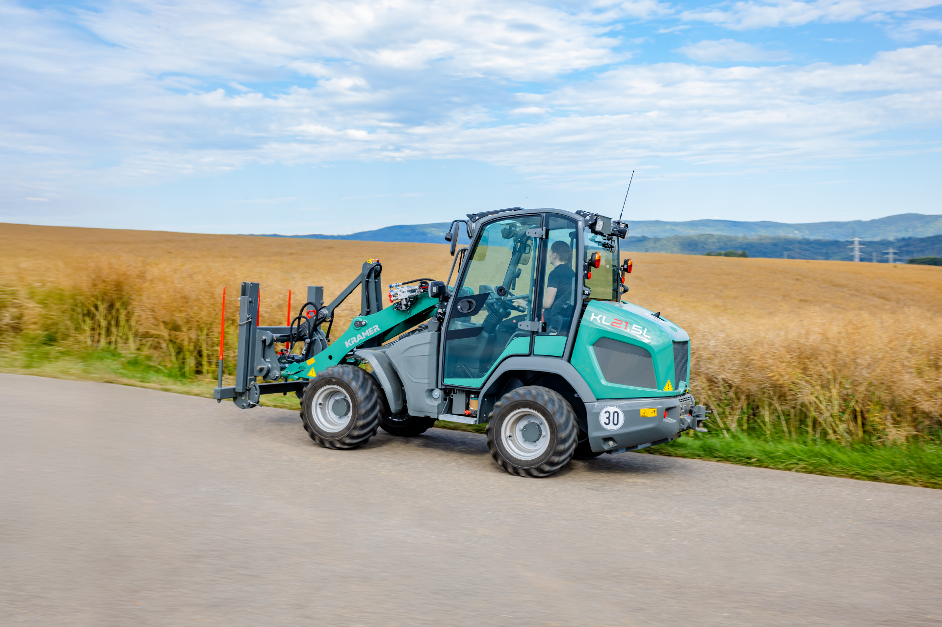 Kramer KL21.5L wheel loader is on a road trip.